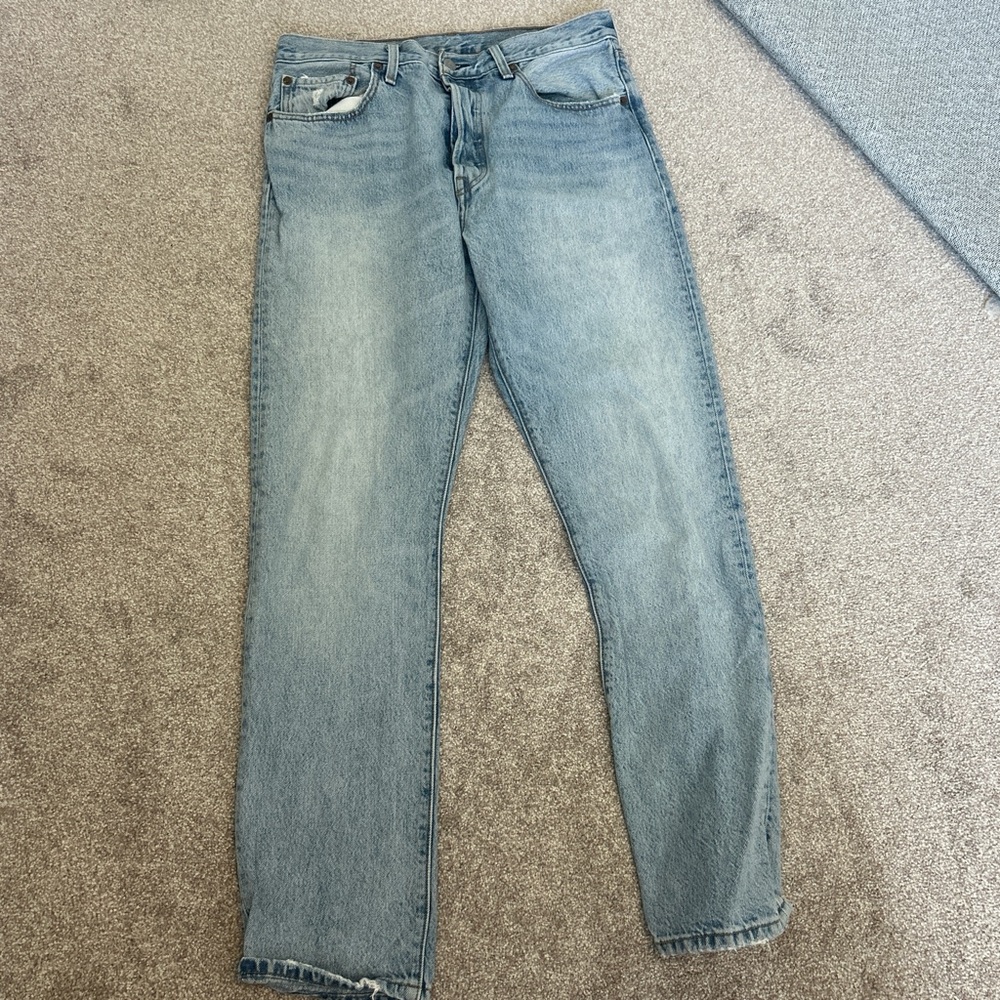 Levi's 501 Blue Straight-Leg Vintage-Inspired Jeans